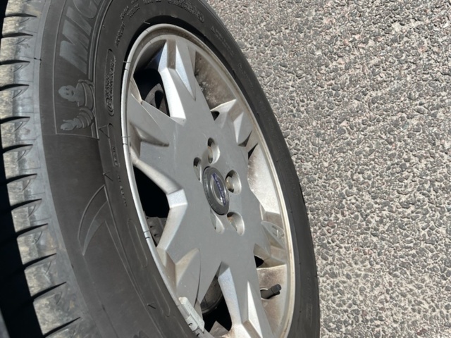 1216733-20 Volvo XC70 2.5T AWD - 2007