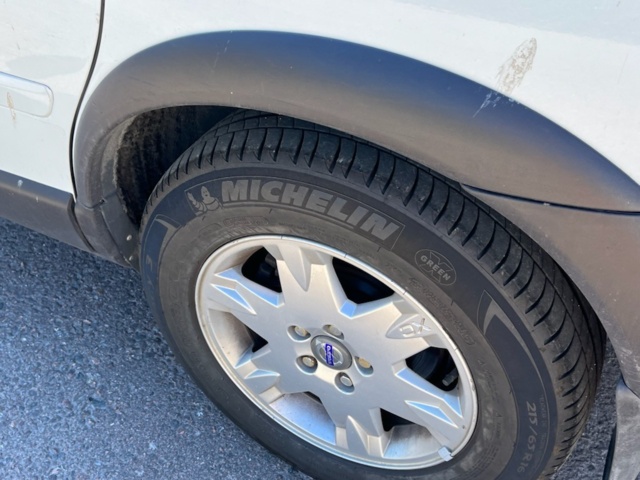 1216733-14 Volvo XC70 2.5T AWD - 2007