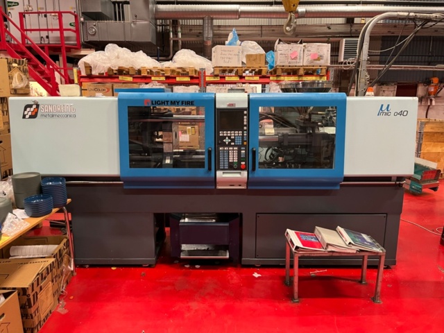 1145479-2 Plastic injection molding machine, Sandretto Micro 40