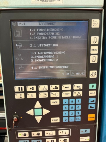 1145479-17 Plastic injection molding machine, Sandretto Micro 40