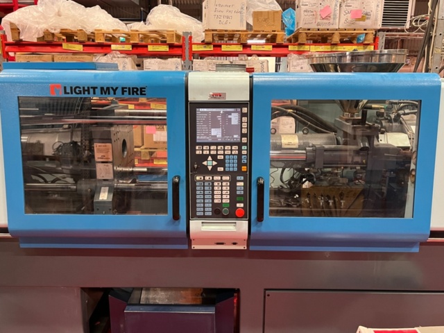 1145479-30 Plastic injection molding machine, Sandretto Micro 40