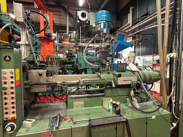 1145482-4 Plastic injection molding machine, Engel ES700/175