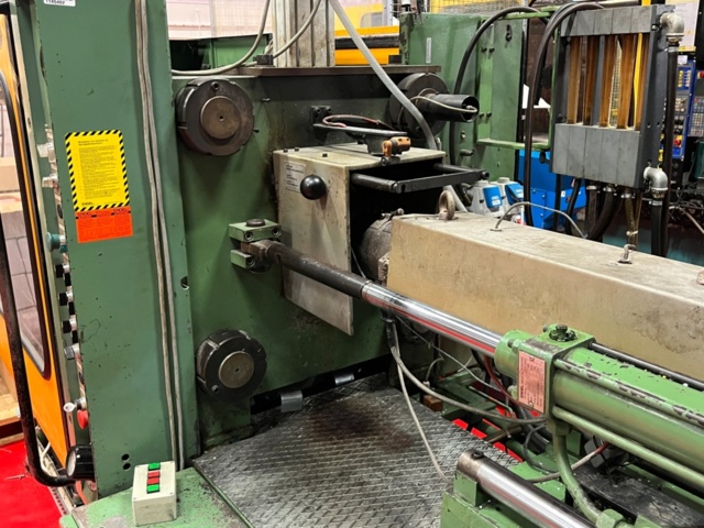 1145482-9 Plastic injection molding machine, Engel ES700/175