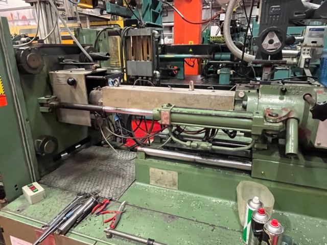 1145482-10 Plastic injection molding machine, Engel ES700/175