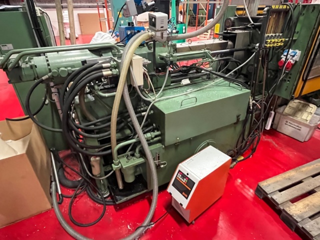 1145482-26 Plastic injection molding machine, Engel ES700/175