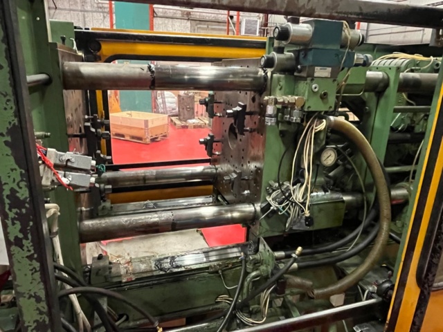 1145482-30 Plastic injection molding machine, Engel ES700/175