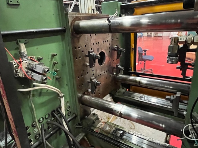 1145482-31 Plastic injection molding machine, Engel ES700/175