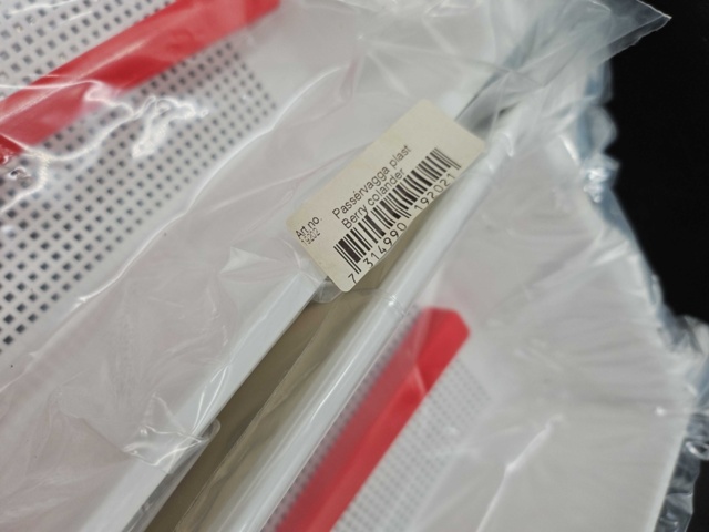 1218743-4 Assortment for berry pickers - Shipping included