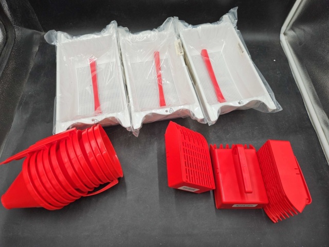 1218743-1 Assortment for berry pickers - Shipping included