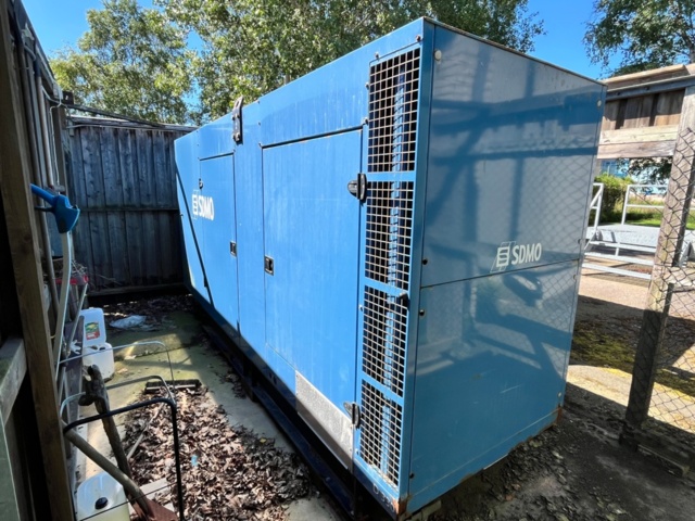 1219941-7 Diesel generator SDMO D330 IV -2008