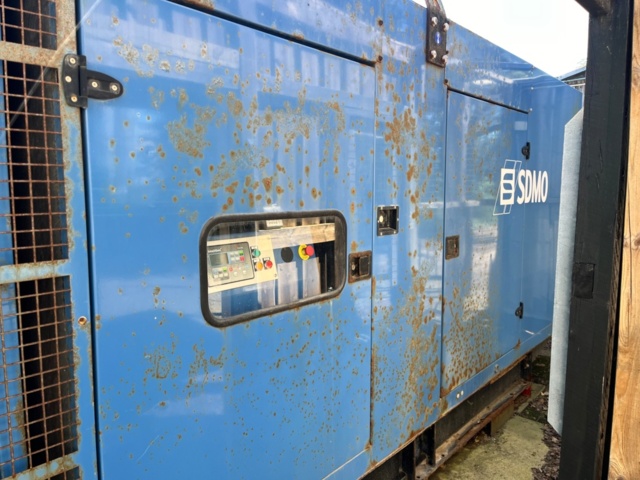 1219941-10 Diesel generator SDMO D330 IV -2008