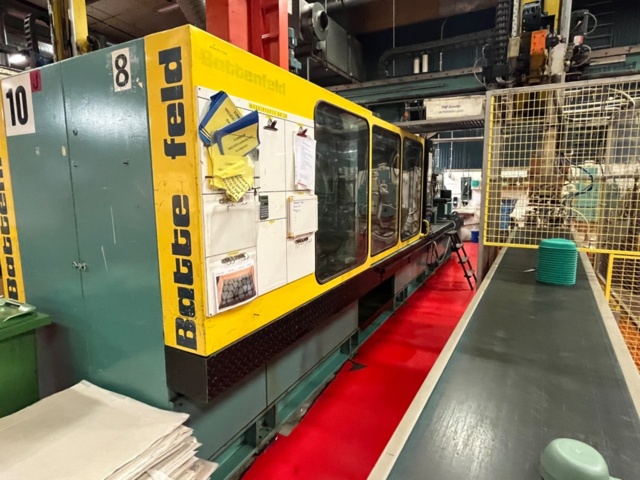 1145499-21 2 plastic injection molding machines, Battenfeld 5000/2500 Unilog 4000 -1988