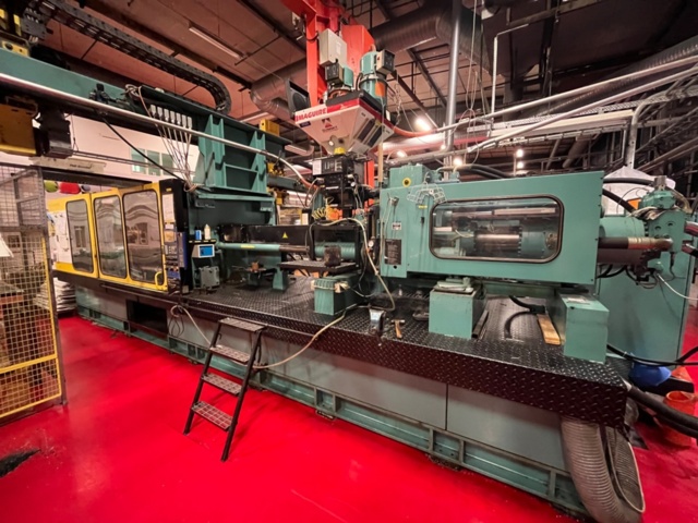 1145499-22 2 plastic injection molding machines, Battenfeld 5000/2500 Unilog 4000 -1988