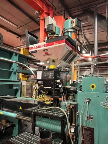 1145499-24 2 plastic injection molding machines, Battenfeld 5000/2500 Unilog 4000 -1988