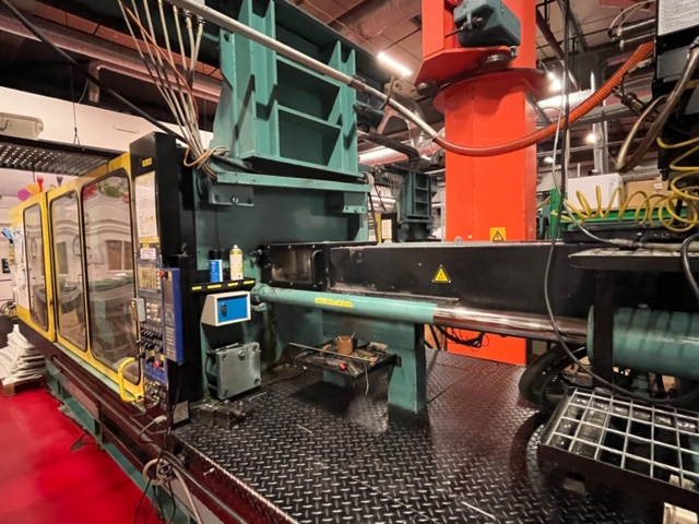 1145499-28 2 plastic injection molding machines, Battenfeld 5000/2500 Unilog 4000 -1988