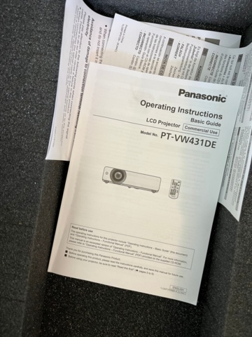 1220403-10 Projector & projector screen, Panasonic PT-VW431D