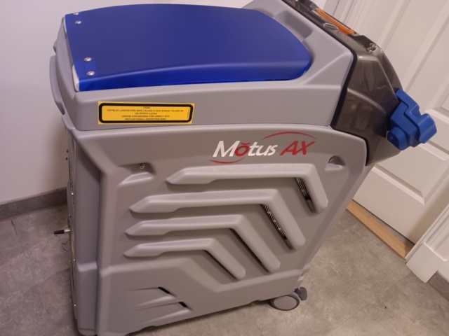 1009618-6 Motus AX hair removal laser