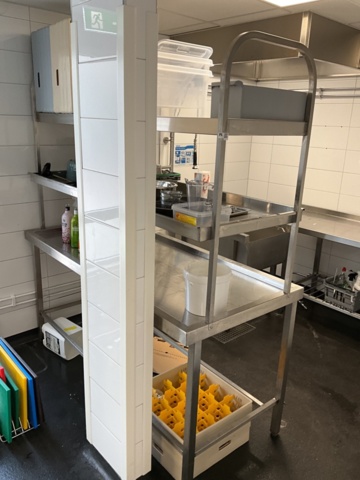 1206243-2 Dish sorting bench with shelf