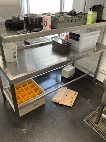 1206243-12 Dish sorting bench with shelf