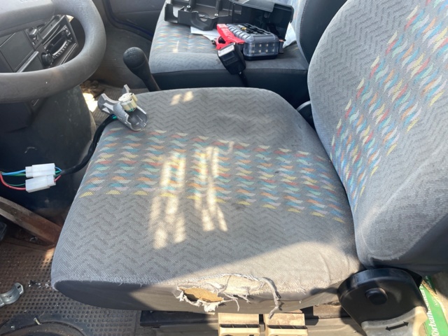 1220899-5 Iveco TurboDaily 35-10 Chassis Cab 2.8 DI Manual, 103hp, 1999