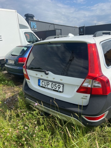 1205416-6 Volvo XC70 D5 AWD Manual, 185hp, 2009 Repair item