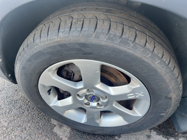 1205416-9 Volvo XC70 D5 AWD Manual, 185hp, 2009 Repair item