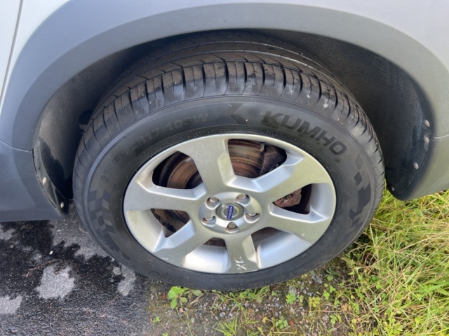 1205416-12 Volvo XC70 D5 AWD Manual, 185hp, 2009 Repair item