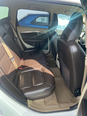 1205416-16 Volvo XC70 D5 AWD Manual, 185hp, 2009 Repair item