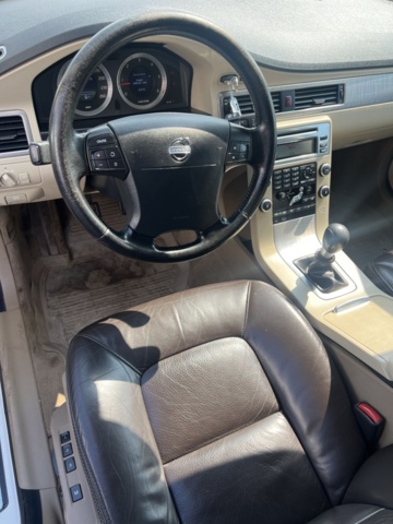 1205416-27 Volvo XC70 D5 AWD Manual, 185hp, 2009 Repair item