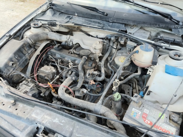 1129692-14 Volkswagen Caddy Van 1.9 D -1998 Repair object