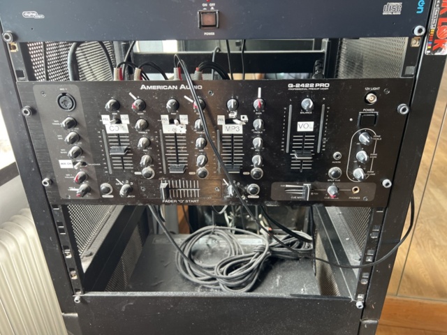 1178066-3 Sound equipment & speakers 4 pcs Alto Elvis 15