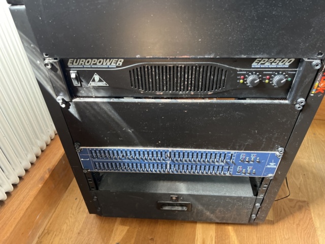 1178066-4 Sound equipment & speakers 4 pcs Alto Elvis 15