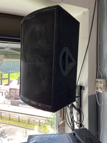 1178066-10 Sound equipment & speakers 4 pcs Alto Elvis 15