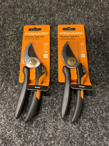 1221474-2 2 st Sekatörer P321 Sidoskär