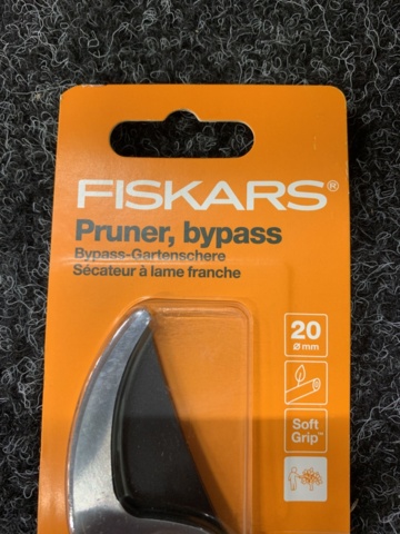 1221474-3 2 st Sekatörer P321 Sidoskär