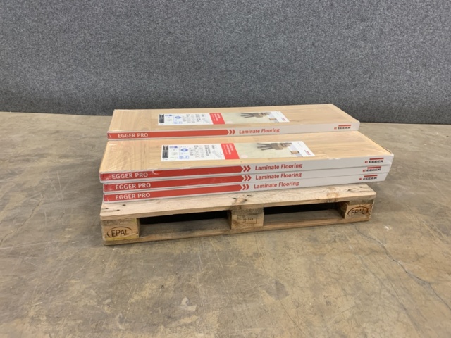 1222392-2 Ca 17,744 kvm Laminatgolv Egger 8mm ek