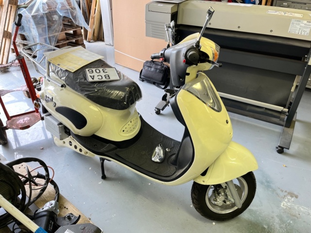 1222407-3 Electric scooter Xufeng Xfrly-1