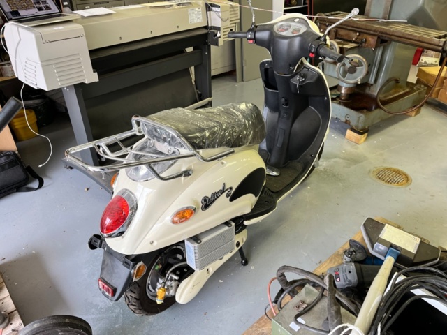 1222407-6 Electric scooter Xufeng Xfrly-1