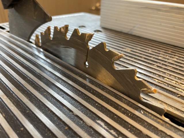 1211172-9 Circular saw Elu with DeWalt table (Rep object/Spare part object)