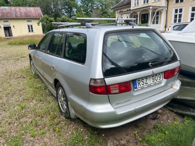 1178108-3 Mitsubishi Galant Wagon 2.4 GDI Manual, 144hp, 2001 Repair item