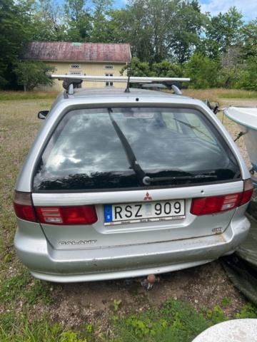 1178108-4 Mitsubishi Galant Wagon 2.4 GDI Manual, 144hp, 2001 Repair item