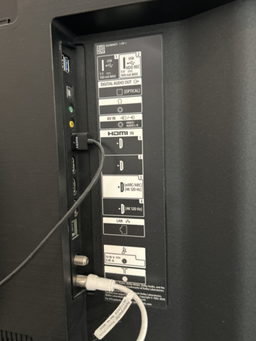 1192909-4 TV-/bildskärm 85” Sony, på mobilt golvstativ