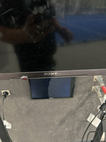 1192909-5 TV-/bildskärm 85” Sony, på mobilt golvstativ