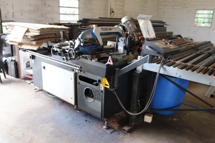 1151588-1 Band saw Pilous -ARG 250, 2014, with roller track