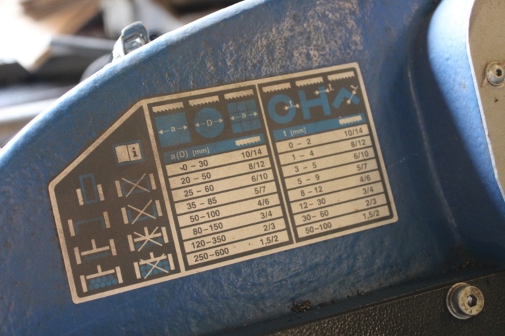1151588-3 Band saw Pilous -ARG 250, 2014, with roller track