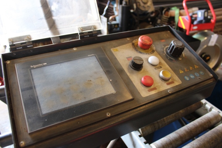 1151588-6 Band saw Pilous -ARG 250, 2014, with roller track