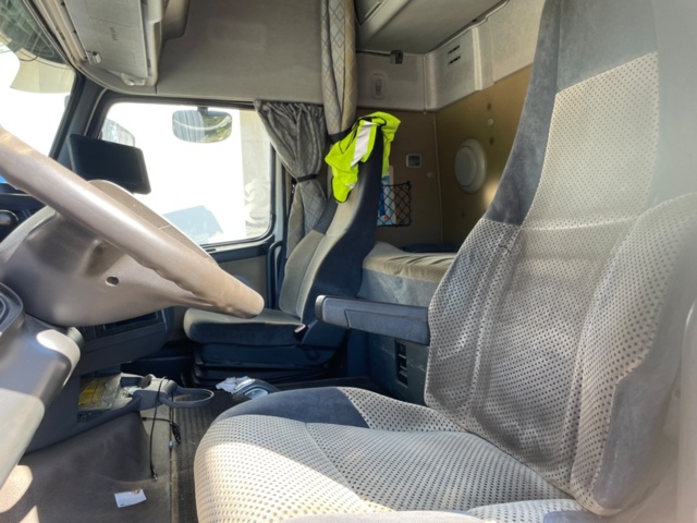 1137512-3 Volvo Lastbil FH 12.8 Manuell, 480hk, 2006