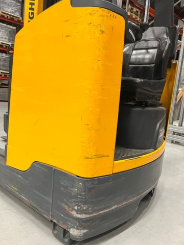 1028338-26 Reach truck, Jungheinrich ETV 214
