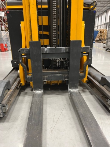 1028338-29 Reach truck, Jungheinrich ETV 214
