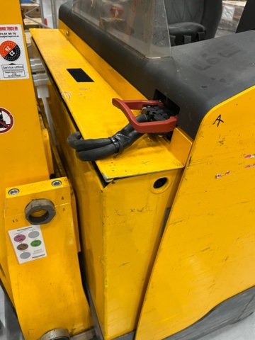 1028340-9 Reach truck, Jungheinrich ETV 216